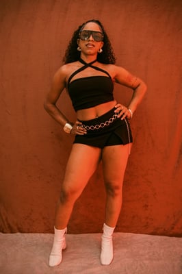 Image principale: Adorable Combinaisons et combishorts de Qualité Professionnelle Supérieure - Modèle Grande Taille ConfortMax (Ref #8415)